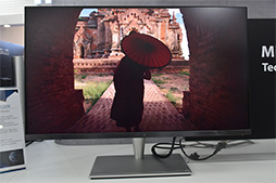 画像ギャラリー No.010のサムネイル画像 / 青色LEDを4000個以上使った超高画質液晶ディスプレイをCOMPUTEXのASUSブースでチェック