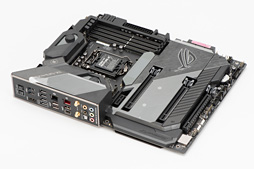 画像ギャラリー No.007のサムネイル画像 / 写真で見る「ROG MAXIMUS XI FORMULA」。ASUSのゲーマー向けハイエンドZ390マザーボード