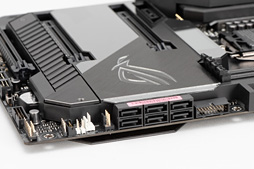 画像ギャラリー No.022のサムネイル画像 / 写真で見る「ROG MAXIMUS XI FORMULA」。ASUSのゲーマー向けハイエンドZ390マザーボード