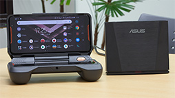 画像ギャラリー No.002のサムネイル画像 / ASUS「ROG Phone」用周辺機器をまとめてレビュー。“変なデバイス”はスマホにおけるゲームの常識を変えるかもしれない