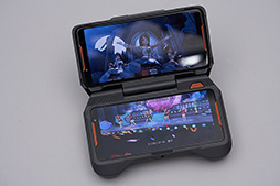 画像ギャラリー No.005のサムネイル画像 / ASUS「ROG Phone」用周辺機器をまとめてレビュー。“変なデバイス”はスマホにおけるゲームの常識を変えるかもしれない