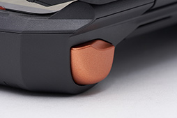 画像ギャラリー No.015のサムネイル画像 / ASUS「ROG Phone」用周辺機器をまとめてレビュー。“変なデバイス”はスマホにおけるゲームの常識を変えるかもしれない