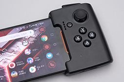 画像ギャラリー No.034のサムネイル画像 / ASUS「ROG Phone」用周辺機器をまとめてレビュー。“変なデバイス”はスマホにおけるゲームの常識を変えるかもしれない