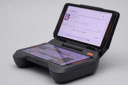 画像ギャラリー No.048のサムネイル画像 / ASUS「ROG Phone」用周辺機器をまとめてレビュー。“変なデバイス”はスマホにおけるゲームの常識を変えるかもしれない