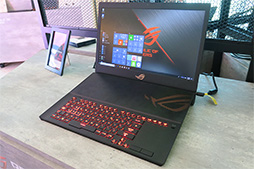 画像ギャラリー No.004のサムネイル画像 / ほとんど「バッテリー内蔵のディスプレイ一体型PC」? ASUSが一風変わった“ゲーマー向けノート”を発表