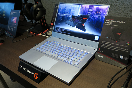 画像ギャラリー No.004のサムネイル画像 / ASUS，薄型ノートPCやゲーマー向けモバイルディスプレイなど新製品を多数発表。ゲームにも使える2画面ノートPCも注目だ