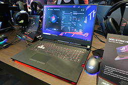 画像ギャラリー No.011のサムネイル画像 / ASUS，薄型ノートPCやゲーマー向けモバイルディスプレイなど新製品を多数発表。ゲームにも使える2画面ノートPCも注目だ