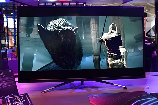 画像ギャラリー No.002のサムネイル画像 / R.O.G.ゲーマー向けディスプレイ新製品まとめ〜業界初の「MiniLED×量子ドット」採用の超高輝度広色域4Kモデル登場など