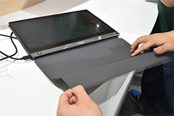 画像ギャラリー No.007のサムネイル画像 / 新型モバイルディスプレイからプロユースの「Mini LED×量子ドット」製品まで,COMPUTEXで見た変わり種液晶ディスプレイ総ざらえ