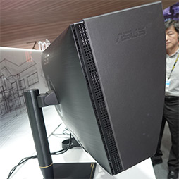 画像ギャラリー No.017のサムネイル画像 / 新型モバイルディスプレイからプロユースの「Mini LED×量子ドット」製品まで,COMPUTEXで見た変わり種液晶ディスプレイ総ざらえ