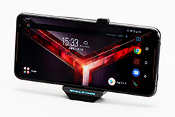 画像ギャラリー No.033のサムネイル画像 / ゲーマー向けスマートフォン「ROG Phone II」レビュー。順当な進化を遂げた第2世代を早速試してみた