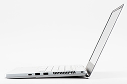 画像ギャラリー No.008のサムネイル画像 / ASUS「ROG Zephyrus G14」テストレポート。1.7kg未満で毎日持ち運べるゲームノートPCは,本当にゲームを楽しめる実力があるのか?