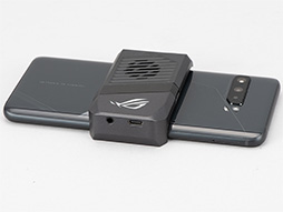 画像ギャラリー No.033のサムネイル画像 / 5G対応ゲーマー向けスマホ「ROG Phone 3」が発表。Snapdragon 865 Plusと144Hz表示対応有機ELパネルでスペック一新