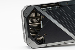 画像ギャラリー No.015のサムネイル画像 / ASUS「ROG Strix RTX 3080-O12G-GAMING」レビュー。メモリ12GB版のGeForce RTX 3080は従来モデルより高性能になったのか