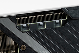 画像ギャラリー No.019のサムネイル画像 / ASUS「ROG Strix RTX 3080-O12G-GAMING」レビュー。メモリ12GB版のGeForce RTX 3080は従来モデルより高性能になったのか