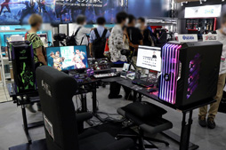 画像ギャラリー No.010のサムネイル画像 / ［TGS2022］ASUSが日本未発表製品を先行展示。41.5型の大型有機ELディスプレイ「PG42UQ」と「ROG Phone 6」に注目だ