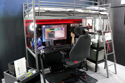 画像ギャラリー No.014のサムネイル画像 / ［TGS2022］ASUSが日本未発表製品を先行展示。41.5型の大型有機ELディスプレイ「PG42UQ」と「ROG Phone 6」に注目だ