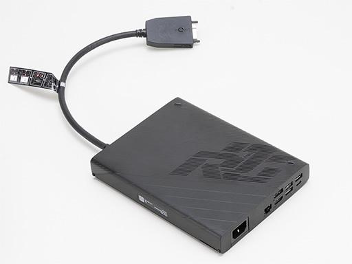 画像ギャラリー No.015のサムネイル画像 / 「ROG ALLY」の実機をチェック。携帯型ゲームPC市場に殴り込んだASUSの隠し球の実力は?