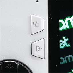 画像ギャラリー No.022のサムネイル画像 / 「ROG ALLY」の実機をチェック。携帯型ゲームPC市場に殴り込んだASUSの隠し球の実力は?