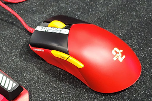 画像ギャラリー No.009のサムネイル画像 / ［TGS2023］ASUSブースにエヴァ2号機とアスカが襲来！　話題のROG×エヴァンゲリオンコラボ第2弾を見逃すな