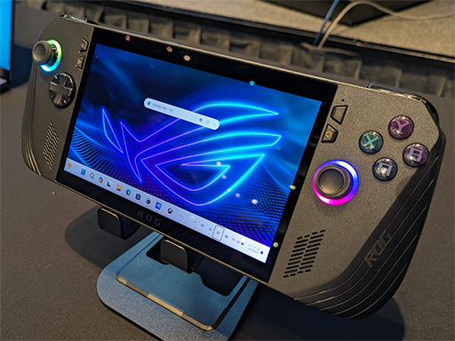 画像ギャラリー No.001のサムネイル画像 / 携帯型ゲームPC「ROG Ally X」は何が変わった? 実機を触ってチェックした