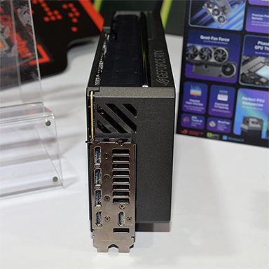 画像ギャラリー No.017のサムネイル画像 / GeForce RTX 50搭載のゲーマー向けPCとグラフィックスカードをASUSが公開。国内イベントでも披露の予定あり