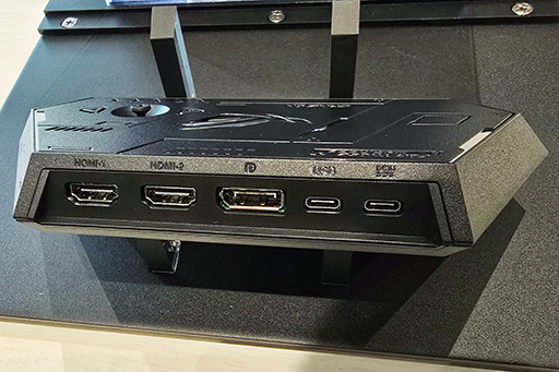 画像ギャラリー No.009のサムネイル画像 / ゲーム用途で欲しい機能を盛り込んだサングラス型ゲーミングディスプレイ「ROG XREAL R1」の予約受付が始まる