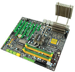 画像ギャラリー No.001のサムネイル画像 / DFI，Intel X48チップセット搭載マザー「LANParty UT」を発売