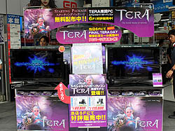 画像ギャラリー No.021のサムネイル画像 / 秋葉原がTERA一色に染まった「FINAL TERA DAY」の様子を,開発会社CEOへのミニインタビューとともに紹介