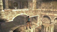 画像ギャラリー No.012のサムネイル画像 / 連載「PCゲームを持ち出そう！」。第38回はアクションアドベンチャー「Tomb Raider：Anniversary」のPSP版を紹介