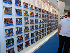 画像ギャラリー No.002のサムネイル画像 / ［COMPUTEX 2008＃15］Nehalem対応の次世代チップセット「Tylersburg」。搭載マザーボード7枚が展示に