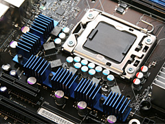 画像ギャラリー No.010のサムネイル画像 / Intel，「Core i7」対応のハイエンドX58マザーボード「Smackover」を公開