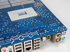 画像ギャラリー No.010のサムネイル画像 / GIGABYTEのゲーマー&OC向けマザー「GA-EX58-EXTREME」を写真で確認