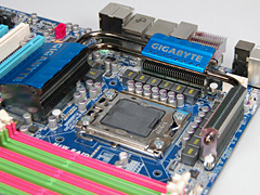 画像ギャラリー No.011のサムネイル画像 / GIGABYTEのゲーマー&OC向けマザー「GA-EX58-EXTREME」を写真で確認