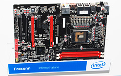 画像ギャラリー No.003のサムネイル画像 / ［COMPUTEX］Foxconn，ゲーマー向けマザーの次期フラグシップ「Inferno Katana」を披露。nForce 200搭載か？