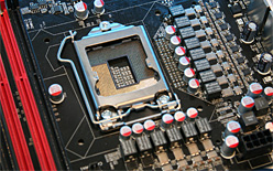 画像ギャラリー No.005のサムネイル画像 / ［COMPUTEX］Foxconn，ゲーマー向けマザーの次期フラグシップ「Inferno Katana」を披露。nForce 200搭載か？
