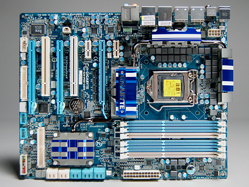 画像ギャラリー No.003のサムネイル画像 / GIGABYTEのP55マザー最高峰「GA-P55-UD6」,そのポイントをチェックする