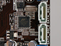 画像ギャラリー No.008のサムネイル画像 / ASUSのH57マザー「P7H57D-V EVO」実機写真レポート。手堅い作りのミドルハイクラスモデル