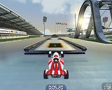 画像ギャラリー No.008のサムネイル画像 / 飛んで回って大爆走。「TrackMania Nations Forever」のクライアントを4GamerにUp