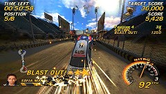 画像ギャラリー No.009のサムネイル画像 / 連載「PCゲームを持ち出そう!」。第40回はPSP用カーアクション「FlatOut Head On」を紹介