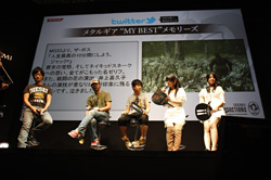 画像ギャラリー No.010のサムネイル画像 / ［TGS 2011］「メタルギア」キャスト陣と須田剛一さんがゲストとして登場したKONAMIブースの超豪華ラストステージ「Kojima Productions SPECIAL STAGE」をレポート