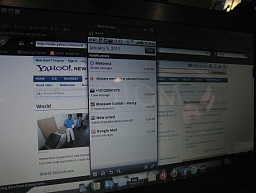 画像ギャラリー No.026のサムネイル画像 / ドックにつなぐとPCのように使える新コンセプトスマートフォン「ATRIX 4G」は，スーパーケータイ台風の目となるか