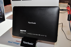 画像ギャラリー No.004のサムネイル画像 / ［COMPUTEX］ViewSonic，Windows 7＆Androidデュアルブートの10インチタブレットを発表。Shuttleは技適マーク付きタブレットを展示