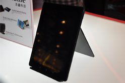 画像ギャラリー No.012のサムネイル画像 / ［COMPUTEX］ViewSonic，Windows 7＆Androidデュアルブートの10インチタブレットを発表。Shuttleは技適マーク付きタブレットを展示