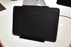 画像ギャラリー No.015のサムネイル画像 / ［COMPUTEX］ViewSonic，Windows 7＆Androidデュアルブートの10インチタブレットを発表。Shuttleは技適マーク付きタブレットを展示