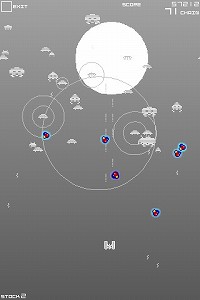画像ギャラリー No.004のサムネイル画像 / ［iPhone］遊ぶたびに“進化”する！　インベーダーシリーズ最新作
