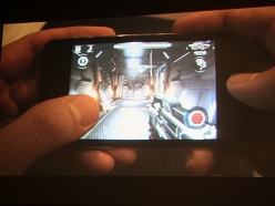 画像ギャラリー No.006のサムネイル画像 / ゲームロフト,新作SF 3Dシューティング「Star Battalion」を実機で紹介。「Game Nights at the Apple Store」6日目をレポート