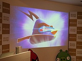 画像ギャラリー No.002のサムネイル画像 / 「Angry Birds Space」が本日リリース。「スペースインベーダー」とのコラボ企画も発表された記念イベントをレポート