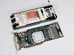 画像ギャラリー No.008のサムネイル画像 / ASUSオリジナルデザインのGeForce GTX 275搭載カードを試す。リファレンスカードから約10W低下した消費電力に注目