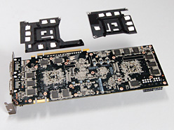 画像ギャラリー No.014のサムネイル画像 / シングルPCB仕様の新型「GeForce GTX 295」レビュー掲載。クーラーの冷却能力が向上